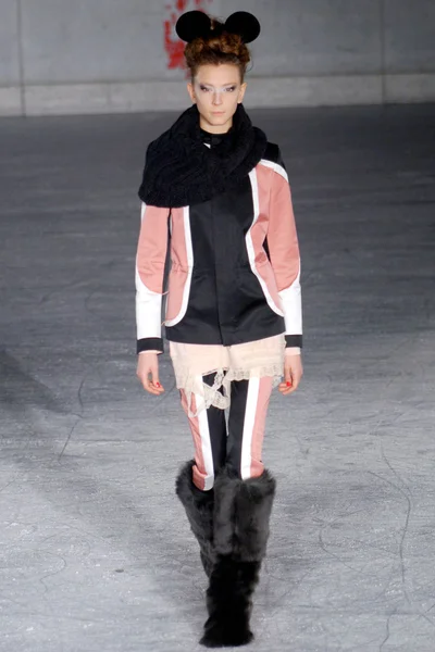 Look 12